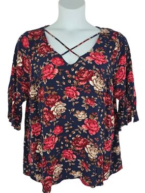 Torrid 1 1X Navy Floral Crisscross Top 3543-AP